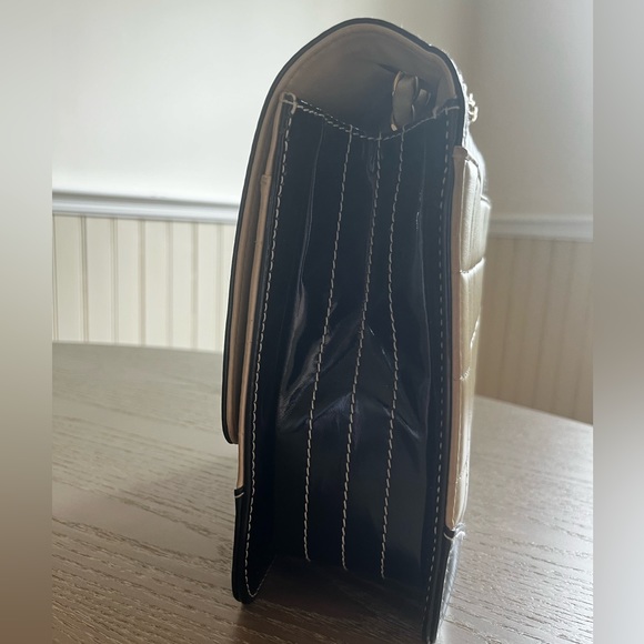 Chanel Square Quilt Flap Bag Vintage - Picture 6 of 16